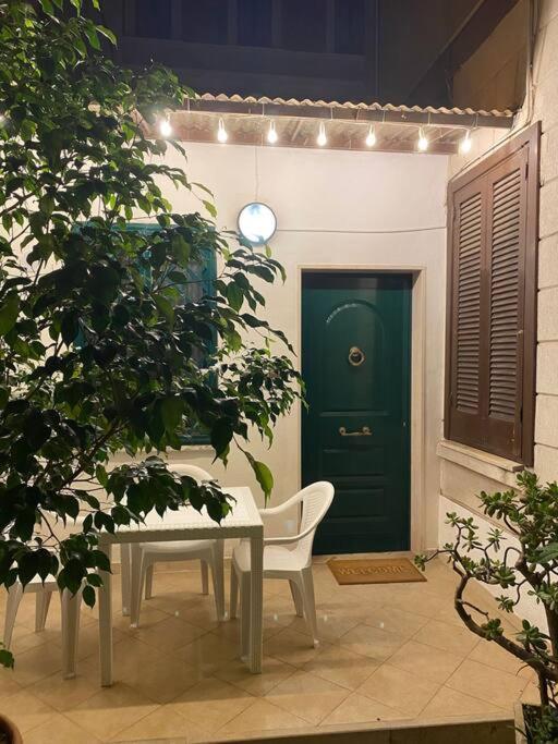 Enry Station House Apartment Бари Екстериор снимка